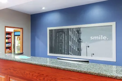Photo 5 - Hampton Inn Heath-Newark