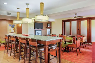 Photo 3 - Hampton Inn Heath-Newark
