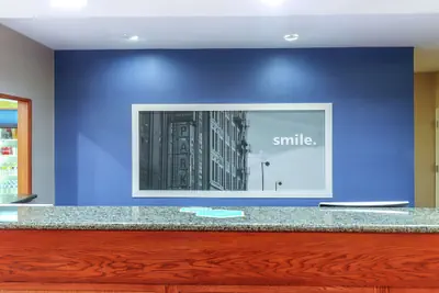 Photo 4 - Hampton Inn Heath-Newark