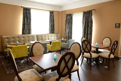 Photo 2 - Hampton Inn Americus