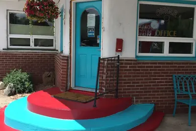 Photo 3 - Circle R Motel