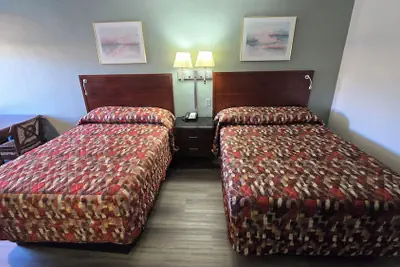 Photo 4 - Gulf Way Inn