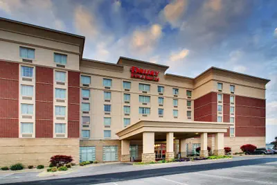 Photo 2 - Drury Inn & Suites Findlay