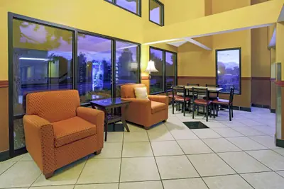 Photo 5 - Super 8 by Wyndham Denver Stapleton
