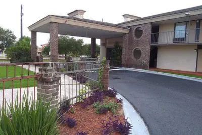 Photo 2 - Gateway Inn - Savannah