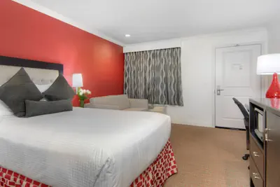 Photo 5 - Aggie Inn, an Ascend Collection Hotel