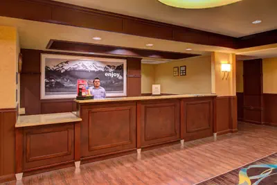 Photo 5 - Hampton Inn & Suites Ontario
