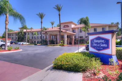 Photo 2 - Hampton Inn & Suites Ontario