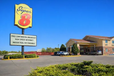 Photo 2 - Super 8 by Wyndham Gallup