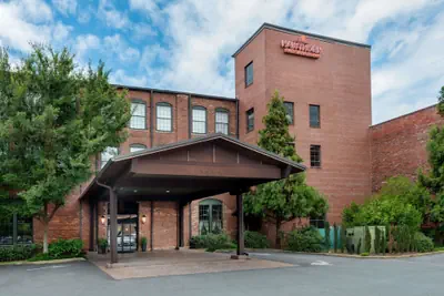 Photo 2 - Hawthorn Extended Stay by Wyndham Rome