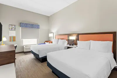 Photo 4 - Hampton Inn & Suites Bolingbrook