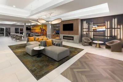 Photo 5 - La Quinta Inn & Suites by Wyndham Laredo Airport