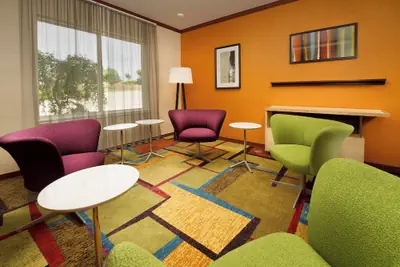 Photo 3 - Fairfield Inn & Suites by Marriott Marshall