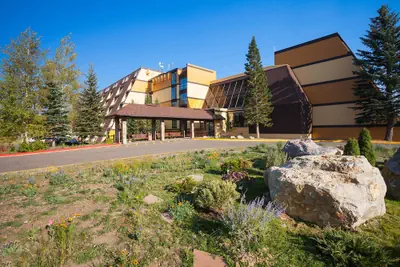 Photo 2 - Legacy Vacation Resorts - Steamboat Hilltop