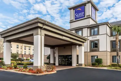 Photo 2 - Sleep Inn & Suites Dothan North