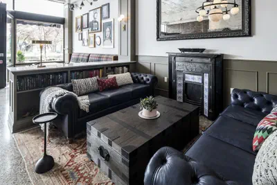 Photo 2 - The Armstrong Hotel