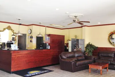 Photo 5 - Days Inn by Wyndham Atlantic City Beachblock
