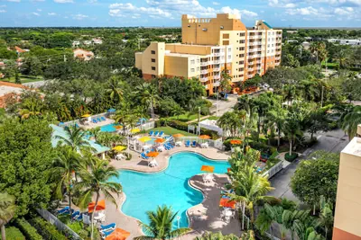 Photo 2 - Vacation Village at Bonaventure, Fort Lauderdale