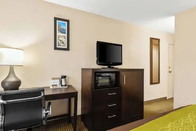 Photo 5 - Sonesta Essential NW Houston