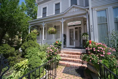 Photo 2 - The Inn on Negley