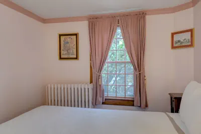 Photo 4 - Melville House