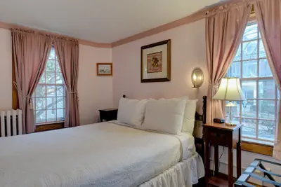 Photo 5 - Melville House