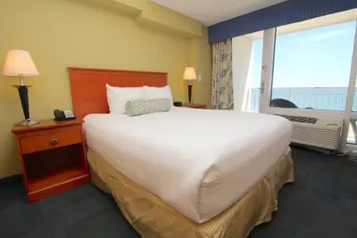 Photo 5 - Ocean Sands Resort, Oceanfront, Virginia Beach by Vacatia