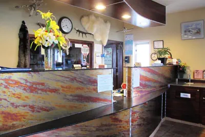 Photo 3 - Merrill Field Inn