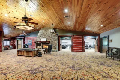 Photo 5 - Stoney Creek Hotel La Crosse - Onalaska