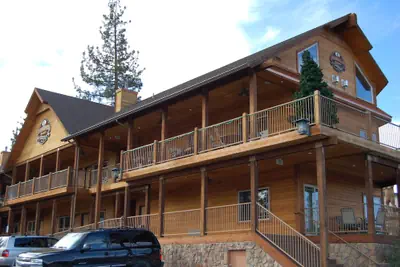 Photo 2 - Robinhood Resort