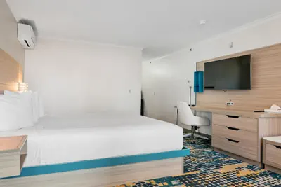 Photo 5 - Pacific Shores Inn