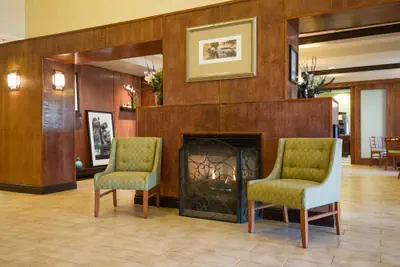 Photo 4 - Hampton Inn Brattleboro