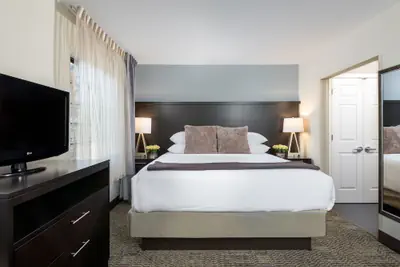 Photo 3 - Staybridge Suites Chantilly - Dulles Airport by IHG