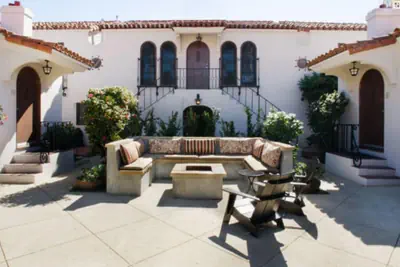 Photo 2 - Casa Del Mar Inn