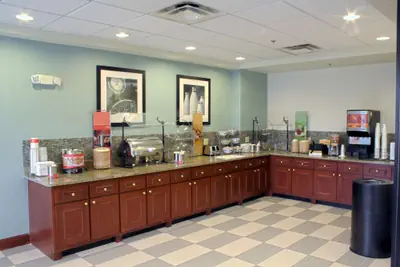 Photo 2 - Hampton Inn Jacksonville I-10 West