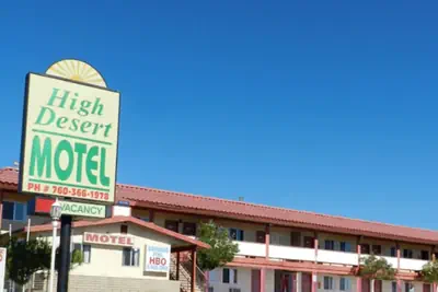 Photo 2 - High Desert Motel Joshua Tree National Park