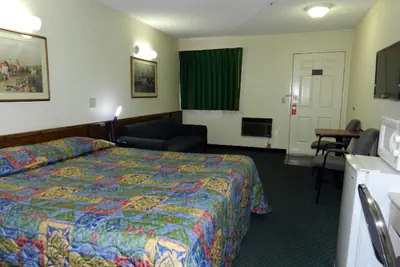 Photo 4 - High Desert Motel Joshua Tree National Park