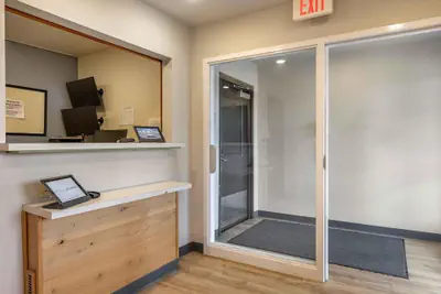 Photo 4 - Extended Stay America Select Suites - Wichita - North