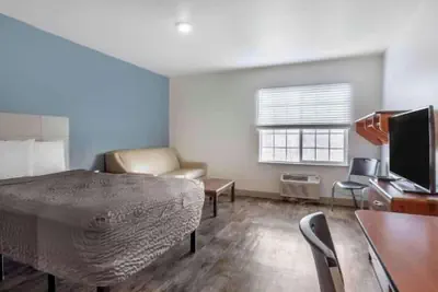 Photo 5 - Studio 6 Extended Stay Wichita South KS