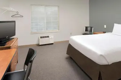 Photo 3 - Studio 6 Extended Stay Wichita South KS