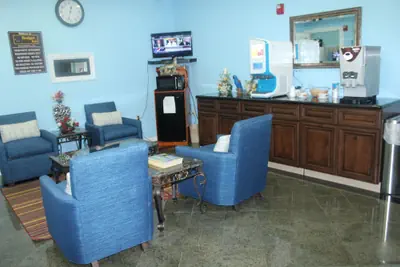 Photo 4 - Budget Inn