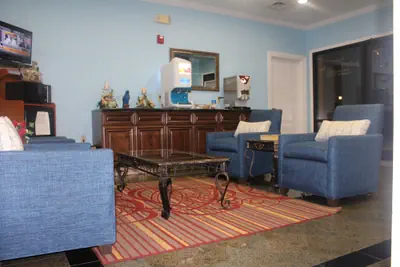 Photo 2 - Budget Inn
