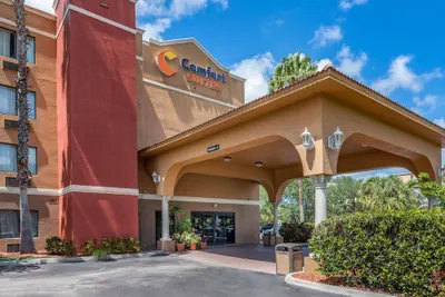 Photo 2 - Comfort Suites Fort Pierce I-95