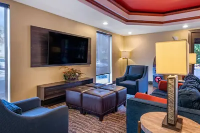 Photo 5 - Comfort Suites Fort Pierce I-95