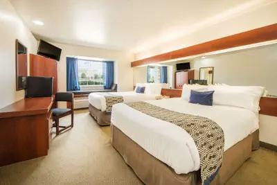 Photo 5 - Microtel Inn & Suites by Wyndham Miami