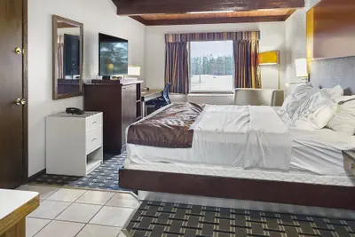 Photo 5 - Americas Best Value Inn Hinckley