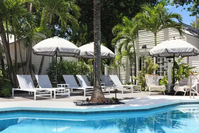 Photo 2 - Lighthouse Hotel - Key West Historic Inns