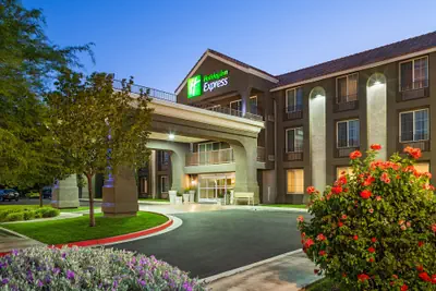 Photo 2 - Holiday Inn Express Lancaster by IHG