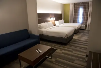 Photo 5 - Holiday Inn Express Hotel & Suites Lexington-Downtown by IHG