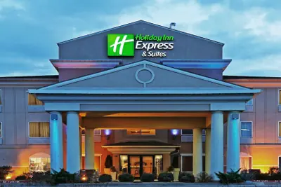 Photo 2 - Holiday Inn Express & Suites Chickasha by IHG